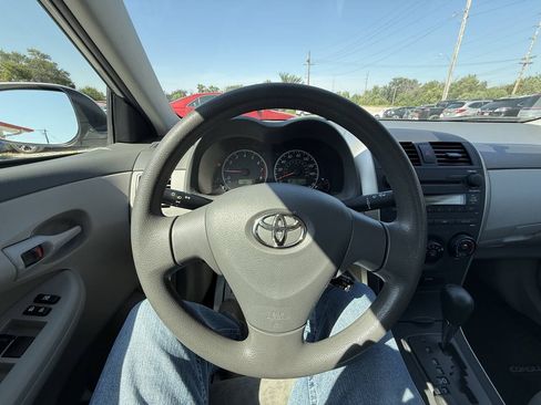 Used 2009 Toyota Corolla LE FWD image 19