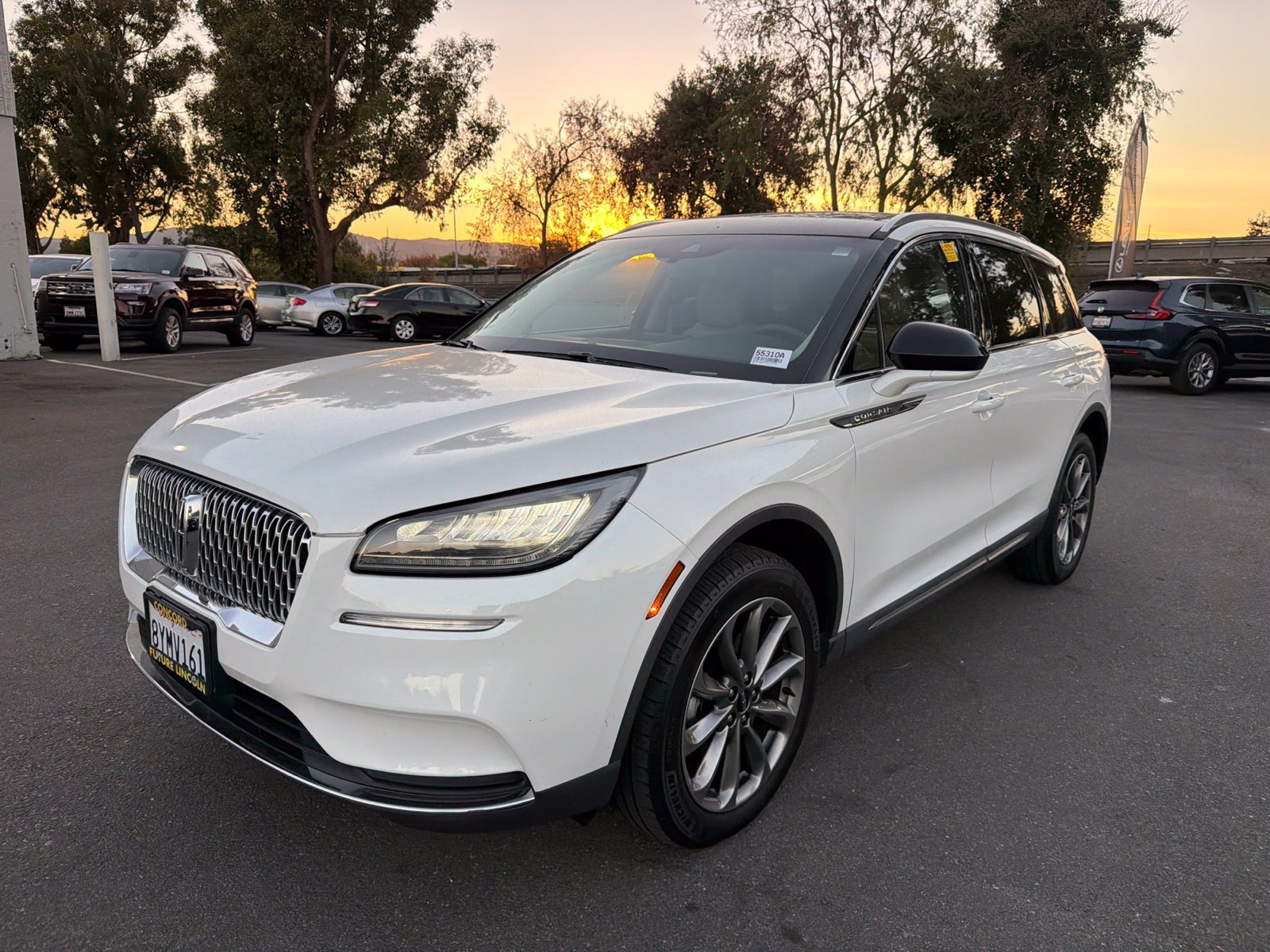 Used 2021 Lincoln Corsair FWD w/ Premium Package image 3