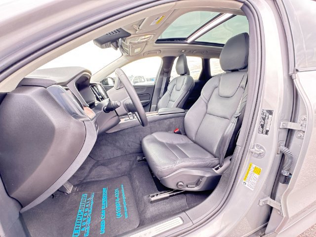 Used 2024 Volvo XC60 B5 Plus w/ Protection Package Premier AWD/4WD image 20