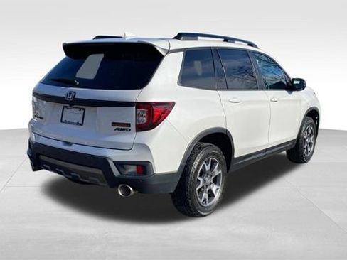 Used 2023 Honda Passport TrailSport image 9