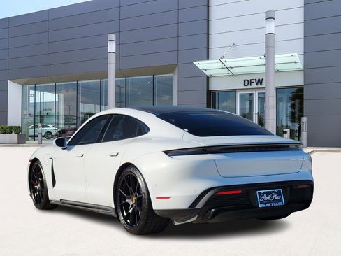 Used 2023 Porsche Taycan GTS image 4