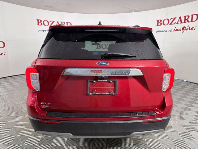 Used 2023 Ford Explorer XLT w/ Equipment Group 202A RWD image 9