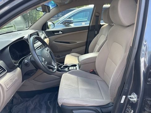 Used 2021 Hyundai Tucson SE w/ Cargo Package image 3