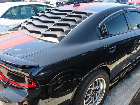 Used 2019 Dodge Charger R/T RWD image 14