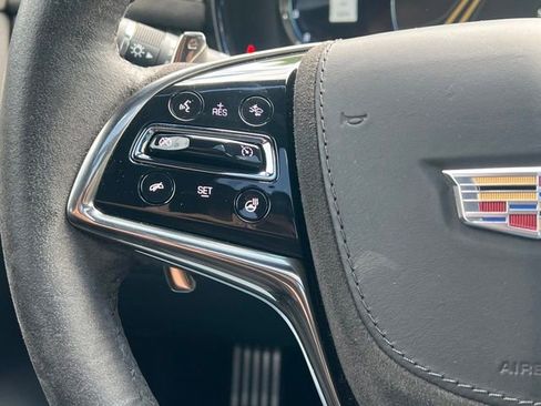 Used 2019 Cadillac CTS V w/ Luxury Package RWD image 30