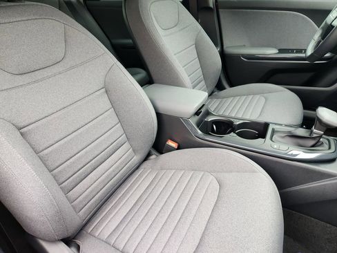 New 2025 Kia K4 EX image 10