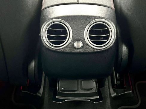 Certified 2022 Mercedes-Benz GLC 43 AMG 4MATIC image 22