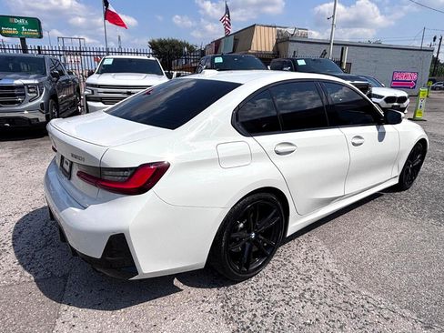 Used 2023 BMW 330i Sedan w/ M Sport Package image 7