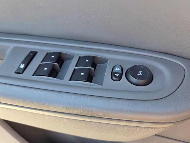 Used 2016 Chevrolet Traverse LS FWD image 29