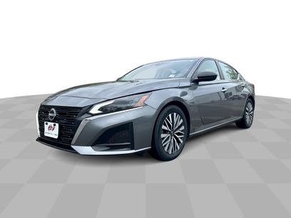 Used 2024 Nissan Altima 2.5 SV