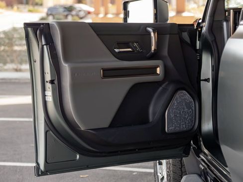 Used 2024 GMC Hummer EV 3X image 14