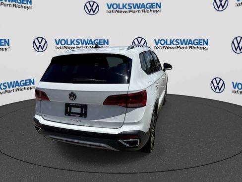 Used 2023 Volkswagen Taos SE FWD image 14
