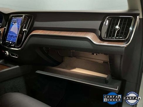 Used 2025 Volvo V60 B5 Cross Country Plus image 83