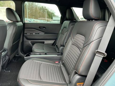 New 2026 Nissan Pathfinder Rock Creek image 5