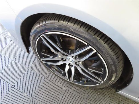 Used 2022 Honda Accord Touring image 5