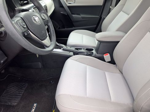 Certified 2016 Toyota Corolla LE FWD image 9