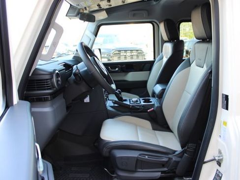 Used 2025 INEOS Grenadier AWD/4WD image 12