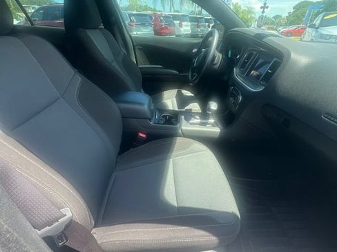 Used 2020 Dodge Charger SXT w/ Blacktop Package RWD image 8