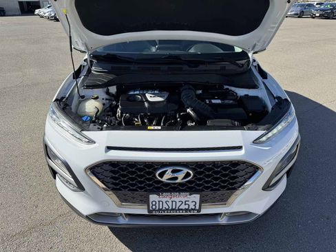 Used 2018 Hyundai Kona Limited image 41