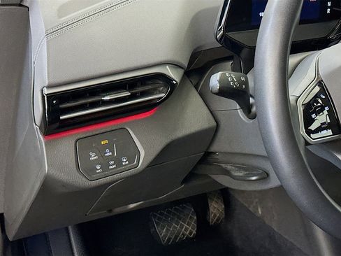 Used 2023 Volkswagen ID.4 Pro S image 17