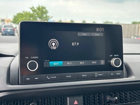 Used 2025 Honda CR-V LX image 19