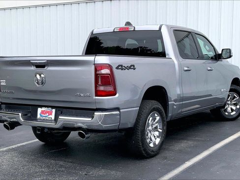 Used 2024 RAM 1500 Laramie AWD/4WD image 11