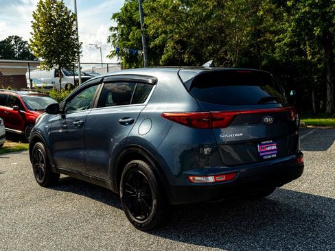 Used 2019 Kia Sportage LX AWD/4WD image 4