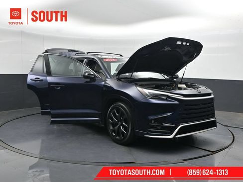 Used 2026 Lexus TX 500h AWD w/ Technology Package image 63