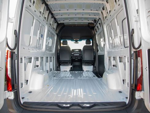 New 2026 Mercedes-Benz Sprinter 2500 image 21