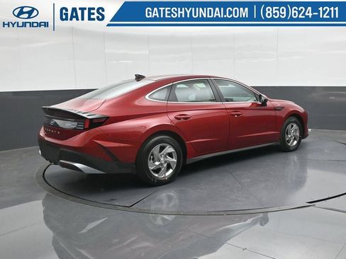 New 2026 Hyundai Sonata SE image 2