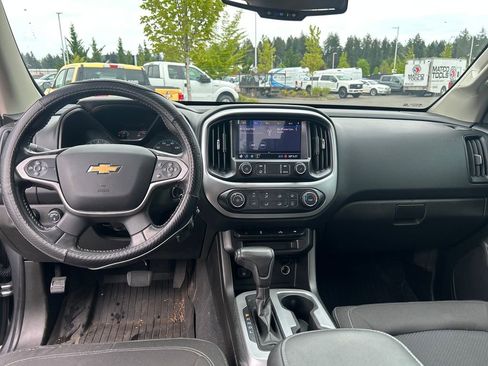 Used 2021 Chevrolet Colorado LT w/ LT Convenience Package AWD/4WD image 7