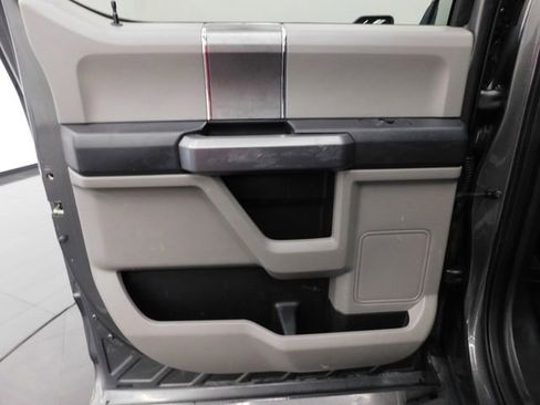 Used 2015 Ford F150 XLT w/ Equipment Group 302A Luxury image 16