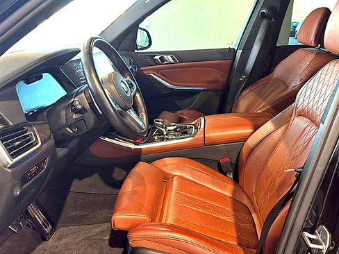 Used 2022 BMW X5 xDrive45e w/ M Sport Package image 7