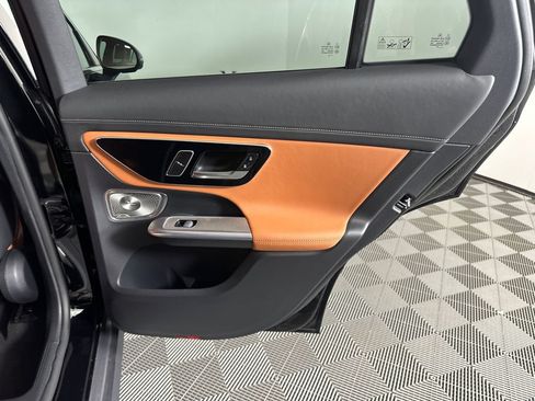 Certified 2023 Mercedes-Benz GLC 300 image 18