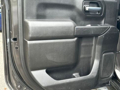 Used 2021 Chevrolet Silverado 1500 LT image 12