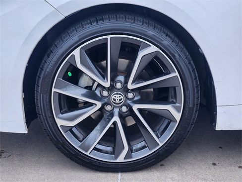 Used 2021 Toyota Corolla SE image 20