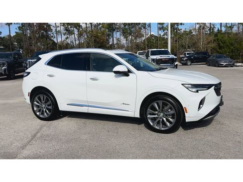 Certified 2021 Buick Envision Avenir w/ Technology Package II image 2