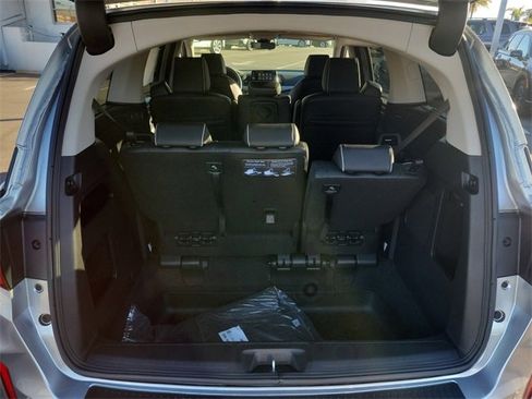 New 2026 Honda Odyssey Touring image 8
