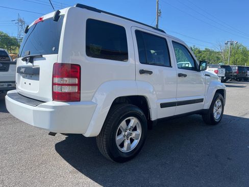 Used 2012 Jeep Liberty Sport w/ Popular Equipment Group AWD/4WD image 6
