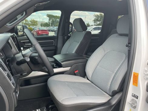 Certified 2025 RAM 1500 Big Horn AWD/4WD image 11