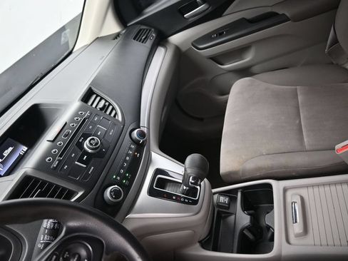 Used 2013 Honda CR-V LX image 16
