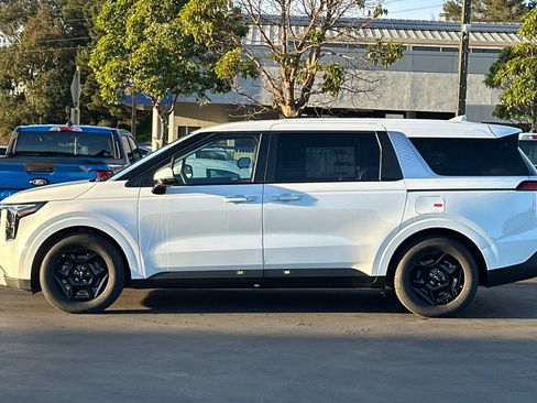 New 2026 Kia Carnival image 7