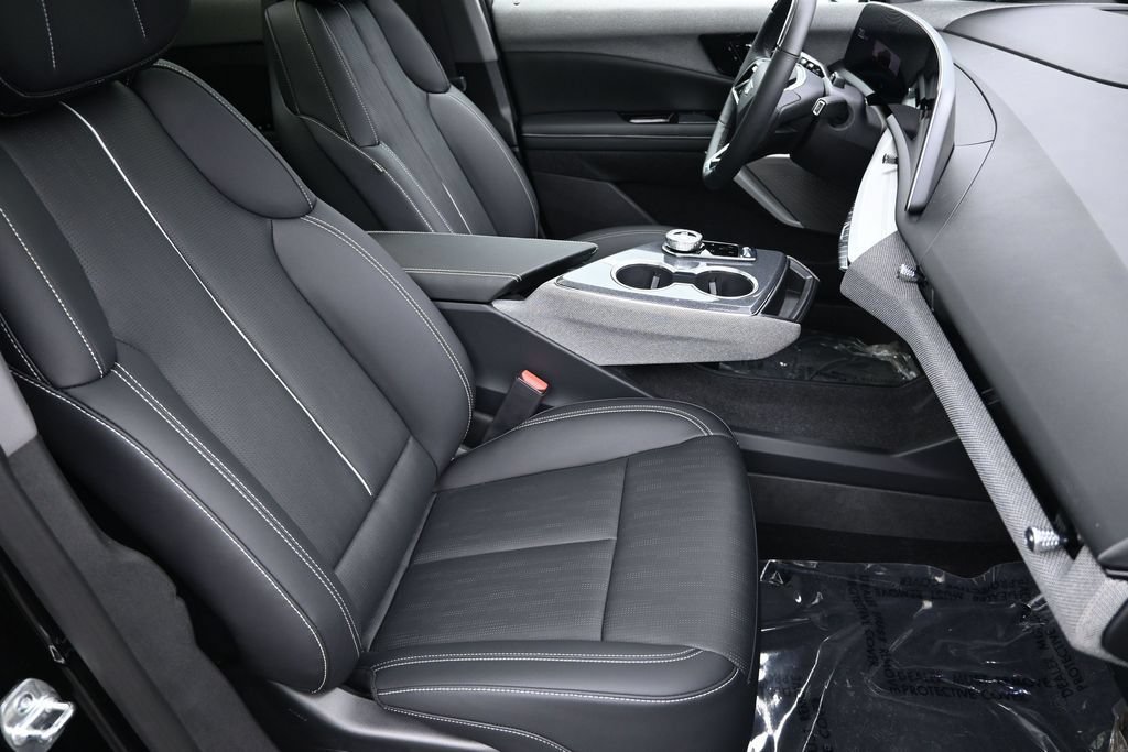 Certified 2025 Cadillac Optiq Sport 2 AWD/4WD image 35