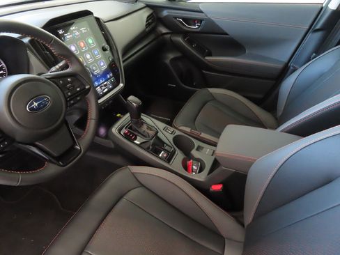 Used 2025 Subaru Crosstrek 2.5i Limited w/ Crosstrek Mirror Package image 23