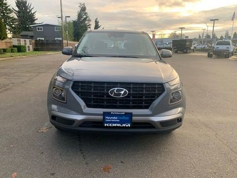 Certified 2023 Hyundai Venue SE image 10