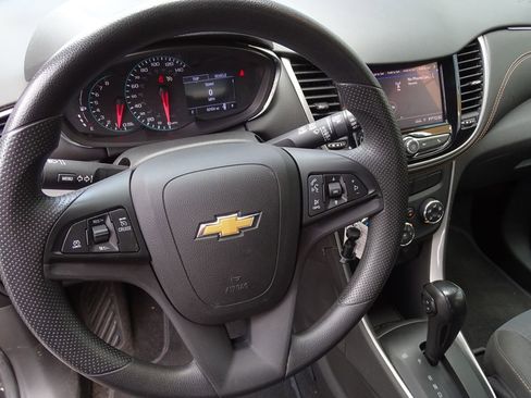 Used 2020 Chevrolet Trax LS w/ Tint and Cruise Package image 22