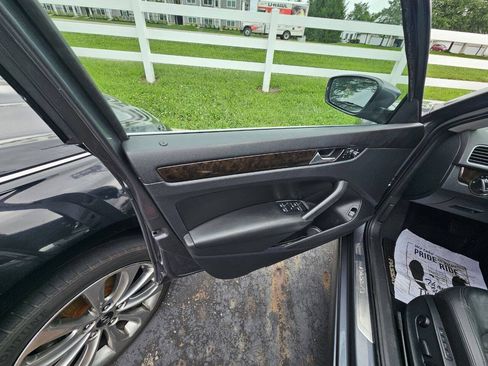 Used 2014 Volkswagen Passat 1.8T SEL Premium FWD image 14