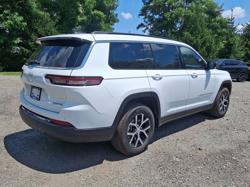 New 2025 Jeep Grand Cherokee L Limited w/ Trailer Tow Package image 4