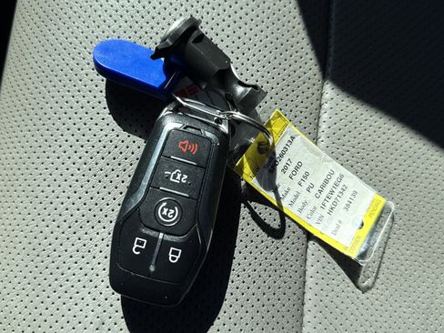 Used 2017 Ford F150 Lariat image 30