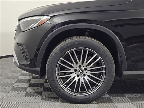 Certified 2023 Mercedes-Benz GLC 300 4MATIC image 11